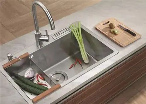 屋顶泳池怎么防水