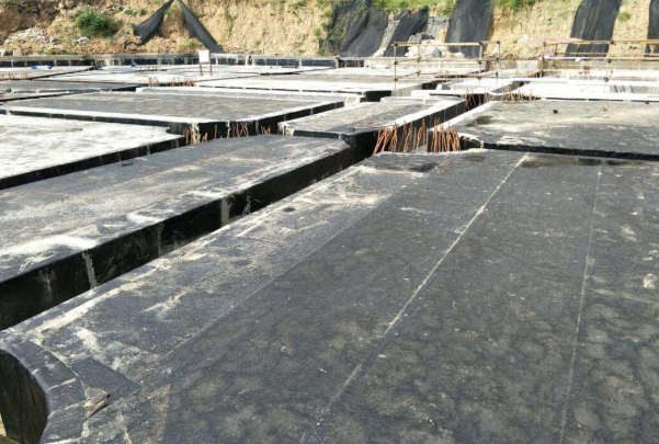 地下室底板是基础底板吗 地下室顶板和底板指的是哪儿