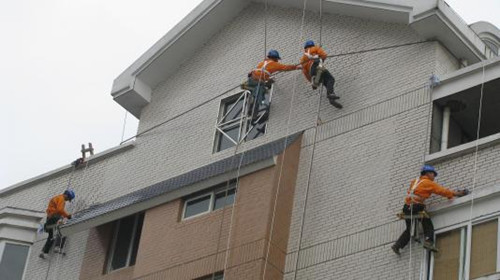 外墙防水补漏如何施工 北京啄木鸟防水电话是多少