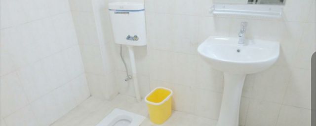 老式厕所冲水开关漏水怎么办