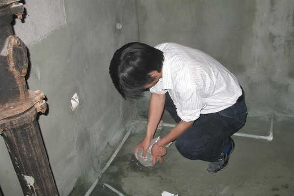 我装修时不听劝，执意把卫生间改成衣帽间，现在越住越害怕